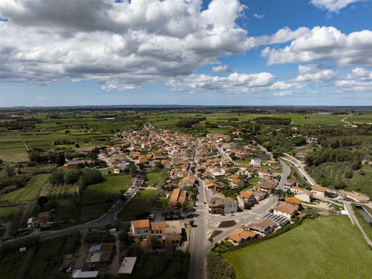 Siamaggiore, veduta aerea del centro abitato