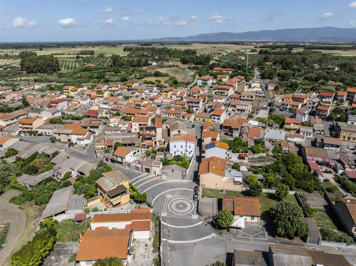 Siamaggiore, veduta aerea del centro abitato