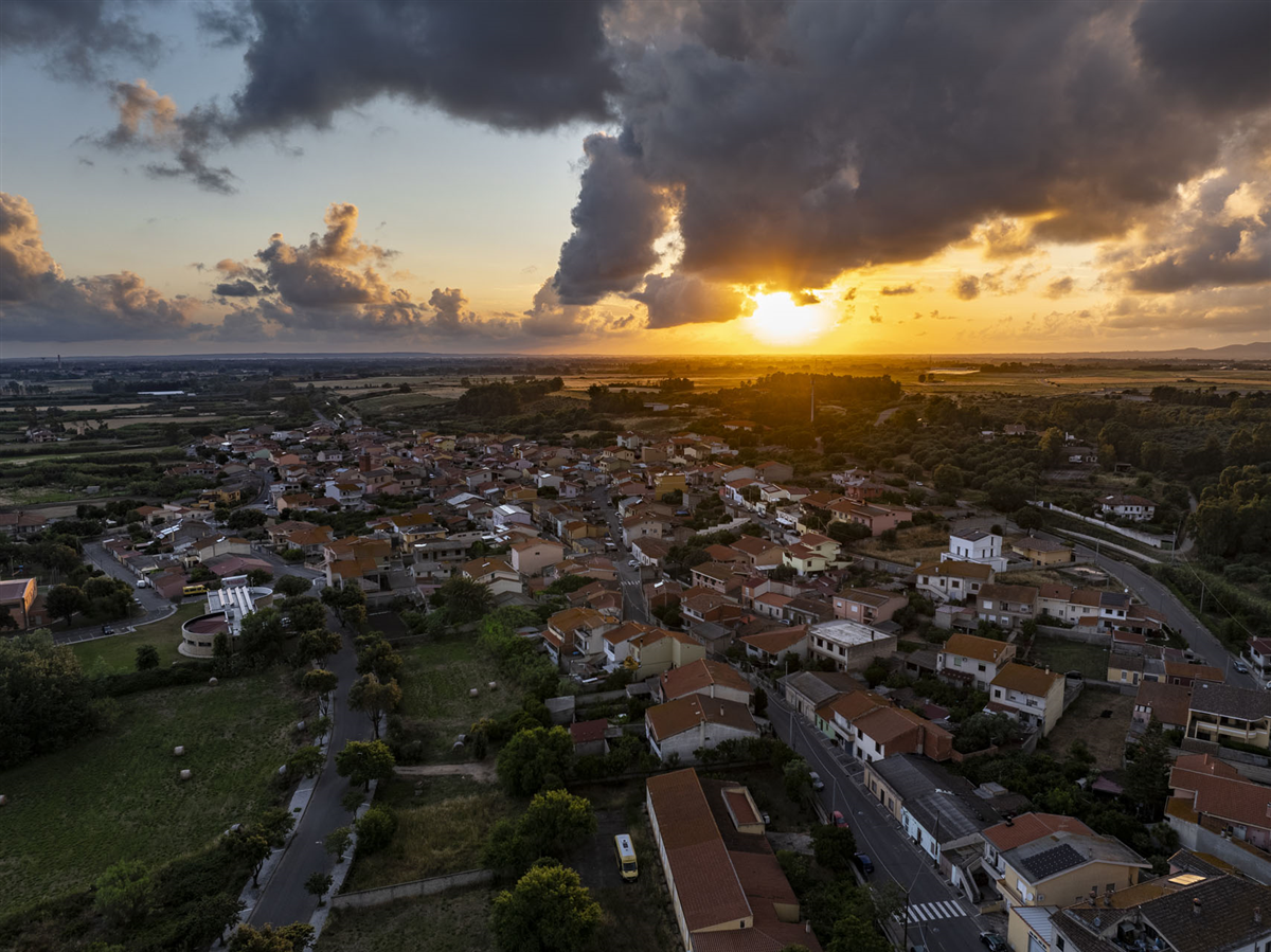 Siamaggiore, veduta aerea del centro abitato